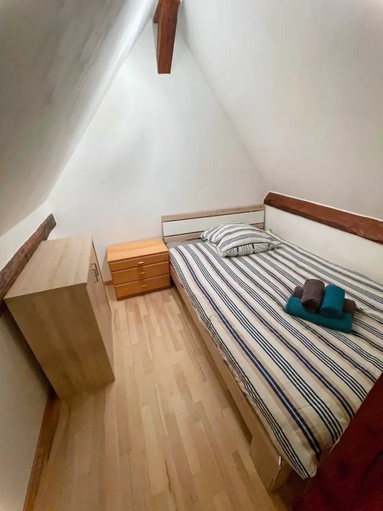 11_01_05_Schlafzimmer_03